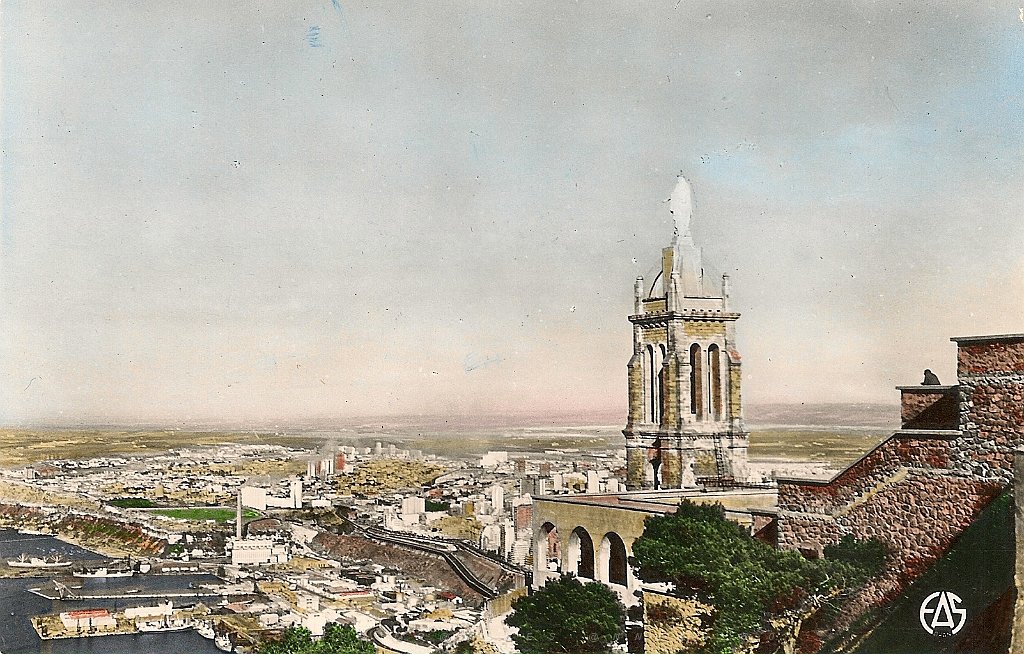157-La Basilique de Santa-Cruz et Vue sur _.JPG
